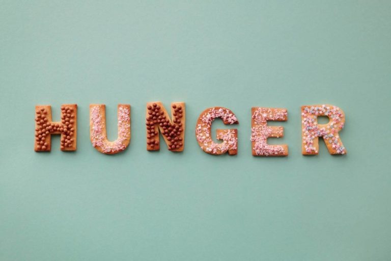 12 Reasons Make You Feel Hungry All The Time